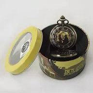 "Akunomusume", un reloj de bolsillo de alta calidad con una silueta.