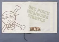 ONE PIECE × Suntory tory BOSS ", una cubierta de libro con un patrón de bandera pirata de paja (grande), artículos de campaña para el otoño de 2011