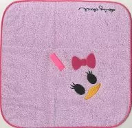 Daisy Duck Yururin Hand Towel "Ichiban KUJI Mickey and Friends HALLOWEEN CIRCUS" J Prize