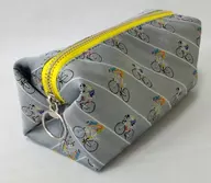 Makijima VS Todo's square pouch (gray) "YOWAMUSHI PEDAL GRANDE ROAD" limited to the store in the store.
