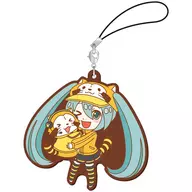 Hatsune Miku & Lascăr (Hug) Okkime La Birth Trap 「 Hatsune Miku x Rascal the Raccoon 2018 」