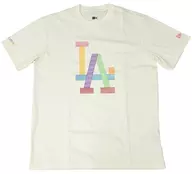 BTS(防弾少年団)＆ロサンゼルス・ドジャース Dynamite パフォーマンスTシャツ アイボリー Mサイズ 「NEW ERA×BTS×MLB」