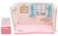 Escena de la habitación de Sumikko Peluche "Sumikko Gurashi"
