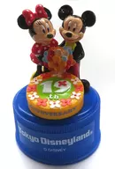 Mickey Mouse & Minnie Mouse 19 th Anniversary BottLe Cap Limited to Tokyo Disneyland