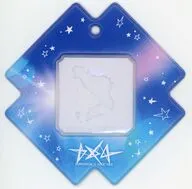 12. フォトシールケース 「TOMORROW X TOGETHER ビジュアルシール入りフォトケース」
