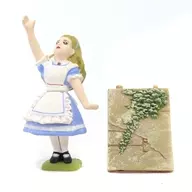 Alice raising her hand "Alice in the Land of Dolls : Alice's Figure Collection"
