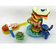 Sándwich de yura yura "Stitch Hacha Mecha Cooking"
