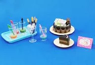 4) Happy birthday party "Petit Retro Series and Meki Treasures"