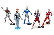 Conjunto de 5 tipos "Hyper Ultraman 4"