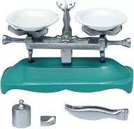 3. Experimento de balanza de dos platillos "Puchi Sample Series Bokura no aula de ciencias"