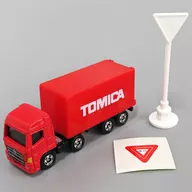 5. Nissan Profia "Tomica Sign Set 2"