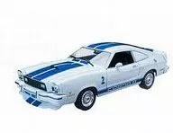 1/18 1976 Ford Mustang Cobra - ”Charlie’s Angels” (ホワイト×ブルー) [12880]