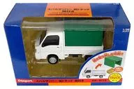 1/36 Subaru Sambar Light Truck with Fowl "Diamond Pet Truck Collection" [DK 5115]