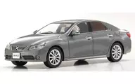 1/43 Toyota Mark X Premium Early Phase Model (Ice Titanium Mica Metallic) [KS03637S3]