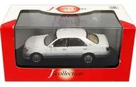 1/43 TOYOTA CROWN ROYAL SALOON G (ホワイト×シルバー) [JC10010W]