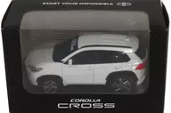 トヨタ カローラ クロス(ホワイト) プルバックカー