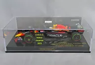 1/43甲骨文红牛赛车RB18 Max Ferstapen日本GP 2022附带Winner Pit板京商限定F-1压铸模型[413223801]