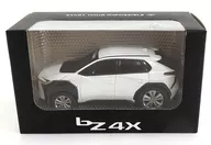 トヨタ bZ4X(ホワイト) プルバックカー