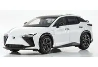 1/43 LEXUS RZ550e “F SPORT”(ソニックセレナイト) [KS03944W]
