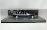 1/43 THE KENNEDY CAR 1961 LINCOLN CONTINENTAL PRESIDENTIAL PARADE VEHICLE "X-100" (BLUE) [430086100]
