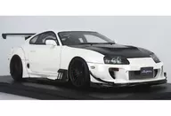 1/18 Toyota Supra JZA80RZ (Branco) [IG1355]