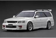 1/18 Nissan STAGEA 260 rs WGNC34 (Pearl White) [IG2885]