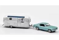 1/43 Ford Mustang 1968 (azul metálico) y Air Stream Character Vann [270582]