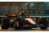 1/18 McLaren MCL38 McLaren #4 Winner Abu Dhabi GP 2024 Lando Norris [18S665]