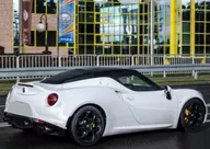 1/18 Alfa Romeo 4C Glossy Bianco Carrara-black roof附外壳[P18259C2V]