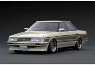 1/18 Toyota MarkII Grande (GX71) (Pearl White x Gold) [IG3821]