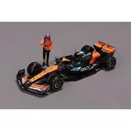 1/24 マクラーレン F1 チーム MCL38 2024 日本GP L.ノリス #4 ドライバー付 クリアケース [BUR28040JPN]