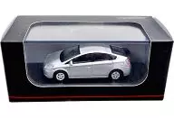 1/64 Toyota Prius PHV (plateado metálico) [KS07042A10]