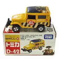 1/60 Toyota Land Cruiser (Yellow) WALL E "Disney Pixar Tomica Collection D-42"