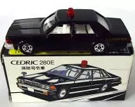 1/65 ニッサン セドリック 280E ブロアム 消防司令車(ブラック/日本製) 「トミカ」 ガリバー特注モデル