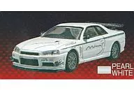 1/64 Mine's R34 SKYLINE GT-R ('99) Pearl White Mini Car Collection opcional