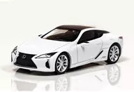1/64 レクサス LC500h 2017(パールホワイト) [CN640012]