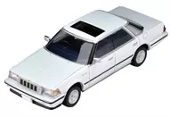 1/64 LV-N176a Toyota Crown 2.8 Royal Saloon G (White) "Tomica Limited Vintage NEO" [289999]
