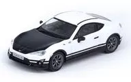 1/64 Toyota 86(ホワイト カスタマイズカラー) [IN64-GT86-CRL]