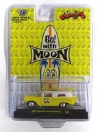 1/64 1957 Chevrolet Sedan Delivery - MOONEYES Includes Surf Board(ブライトイエロー) [31600-HS18]