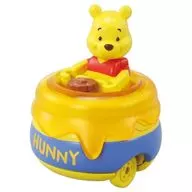 Winnie the Pooh & Honeypot "Dream Tomica Ride on Disney RD 02"