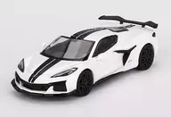 1/64 Chevy Corvette Z06 2023 con volante a la derecha (Artic White) "Mini GT Series" [MGT 00677 r]