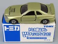 1/61 Nissan Skyline GT-R (R34) (Champagne Gold) "Tomica" Tomica Silver Striping Double Chance Gift!