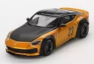 1/64 Nissan Z LB ★ NATION WORKS LB Right Handle (Gold) "Mini GT Series" [MGT00782-BL]