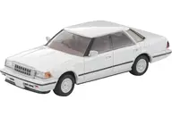 1/64 LV-N199c Toyota Crown Hardtop 3.0 Royal Saloon G85 (White) "Tomica Limited Vintage NEO" [332725]