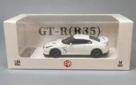 1/64 GT-R R35(ホワイト)