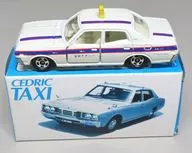 1/65 日産セドリック2800SGL 個人タクシー仕様 富田タクシー(ホワイト×ブルー×レッド) 「トミカ」 アイアイアド・カンパニー特注