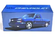 1/64 シボレー シルバラード シングルキャブ 2006 LHD(ミンブルー) [PB55833]