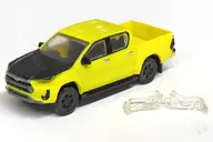 イエロー(ブラックボンネット) 「1/64SCALE トヨタ ハイラックス NEWCOLOR」