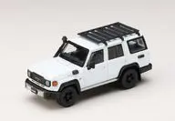 1/64 Toyota LANDCRUISER 70 (GDJ76W) 2023 カスタムバージョン(スーパーホワイトII) [HJ642090W]