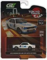1/64 1972 Nissan Skyline with (50th Victory) Custom Wheels and Black Roll cage - White 「Tokyo Torque Series」 [235110-B]